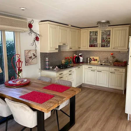 Natuurbungalow Het Koolmeesje * Putten