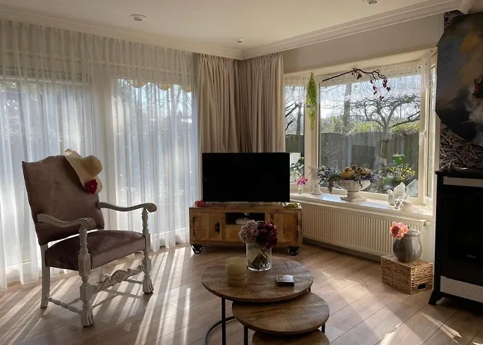 Natuurbungalow Het Koolmeesje